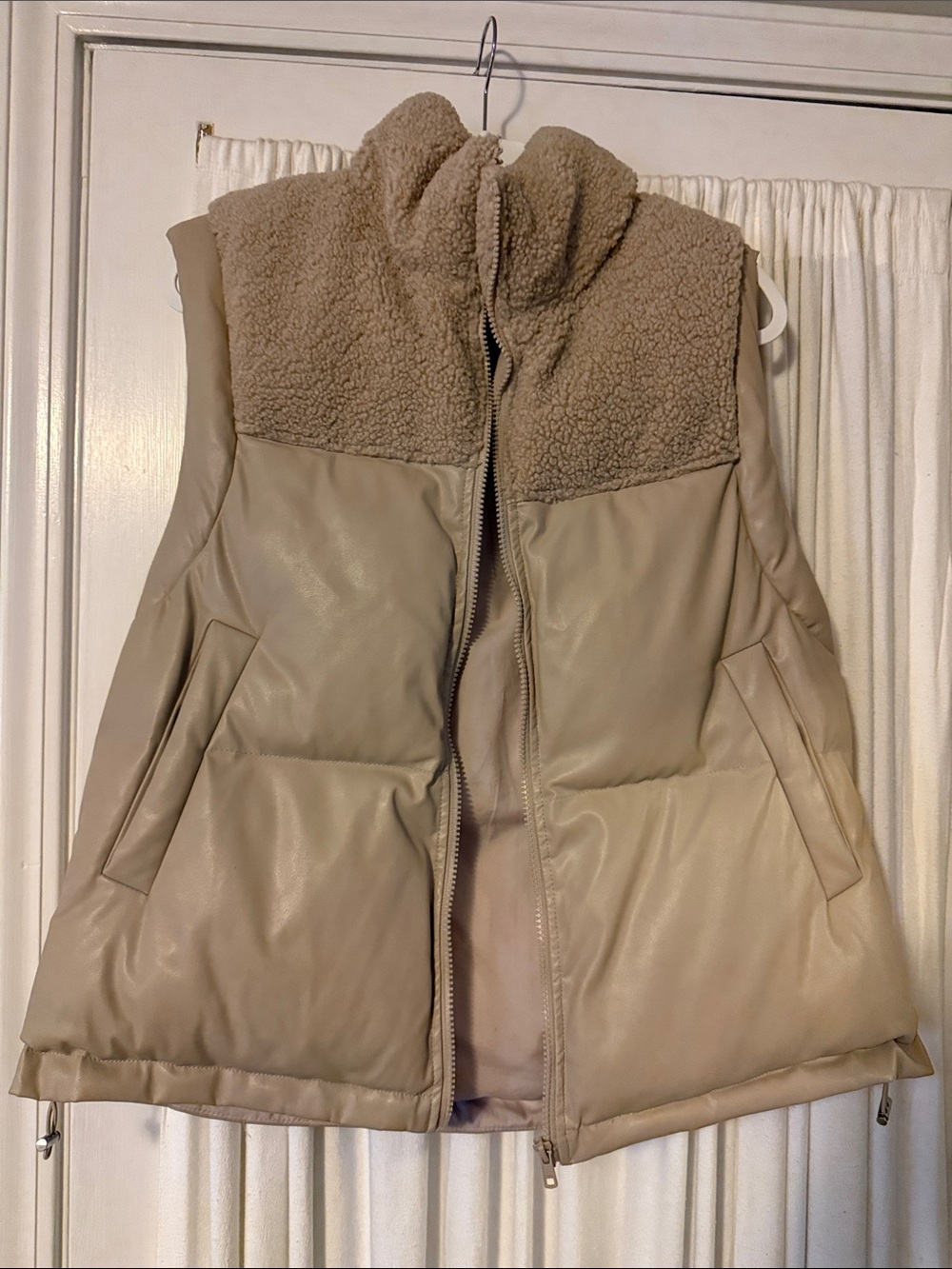 Evereve Women’s Taupe Faux Fur Puffer Vest with Sherpa